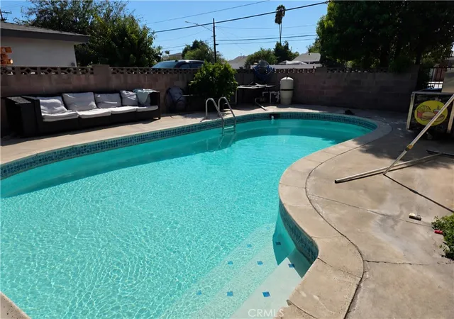Photo 1 of Single family home for sale at 1420 N Rancho Ave, Colton, CA 92324 | MLS# IG26183040 | Listing updated on 2026-09-14