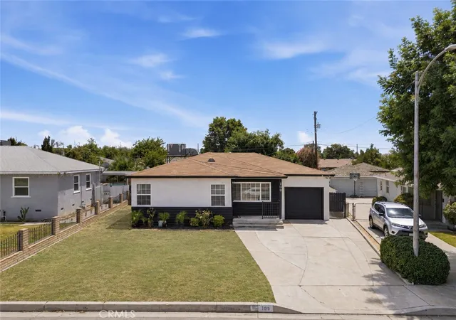 Photo 3 of Single family home for sale at 109 La Mesa, Bakersfield, CA 93305 | MLS# SR26188034 | Listing updated on 2026-09-14