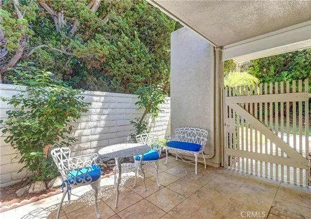Photo 2 of Condo for sale at 2054 Via Mariposa #E, Laguna Woods, CA 92637 | MLS# OC26186009 | Listing updated on 2026-09-14