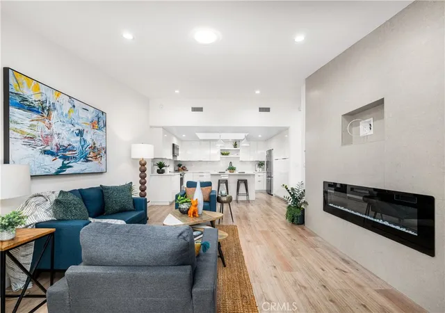 Listing Photo 4 - Condo for sale in building located at 1080 Brookline Rd, Seal Beach, CA 90740 - Unit #213B