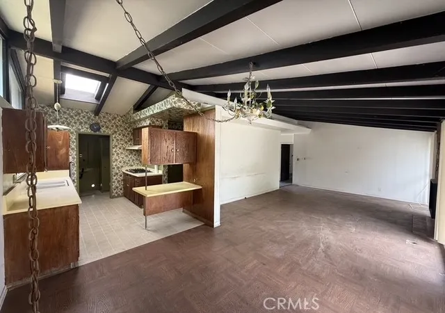 Photo 3 of Sale Pending at 14917 Clymer, Los Angeles, CA 91345 | MLS# SR26188290 | Listing updated on 2026-09-14