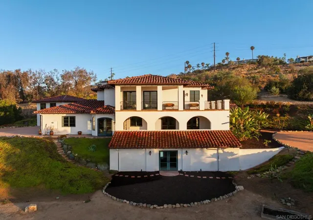 Photo 3 of Sale Pending at 17488 La Brisa, Rancho Santa Fe, CA 92067 | MLS# 260021061SD | Listing updated on 2026-09-14