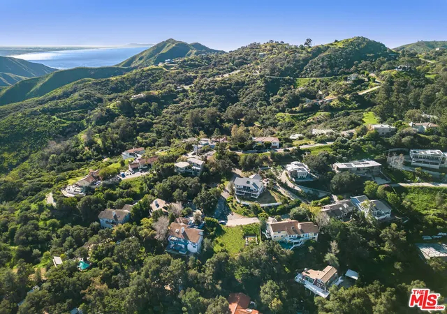 Photo 4 of Land for sale at 20681 Medley Ln, Topanga, CA 90290 | MLS# 26899085 | Listing updated on 2026-09-14