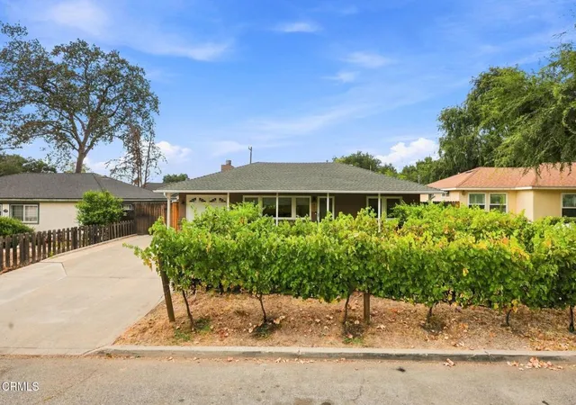 Photo 3 of Single family home for sale at 211 Shady Ln, Ojai, CA 93023 | MLS# V1-38440 | Listing updated on 2026-09-15