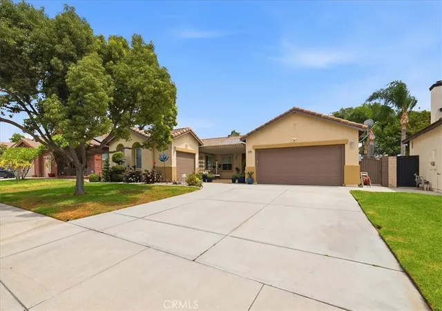 Photo 2 of Sale Pending at 6248 Pear Ave, Eastvale, CA 92880 | MLS# IG26188554 | Listing updated on 2026-09-15