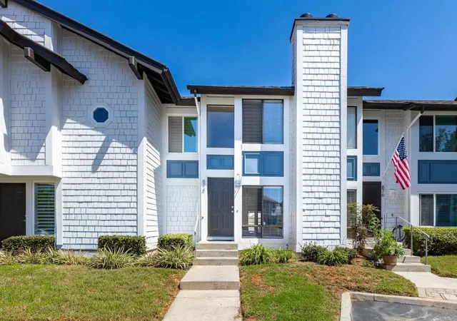 Photo 2 of Condo for sale at 874 Marigold Ct, Carlsbad, CA 92011 | MLS# NDP2608105 | Listing updated on 2026-09-14