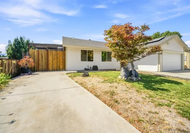 Photo 2 of Single family home for sale at 6099 Larchmont Dr, San Jose, CA 95123 | MLS# ML82050237 | Listing updated on 2026-09-15