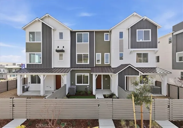 Photo 1 of Sale Pending at 27326 Seven Oaks Ln, Valencia, CA 91381 | MLS# IV26188594 | Listing updated on 2026-09-21