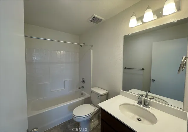 Photo 3 of Sale Pending at 713 Stone Ridge West Ave, Merced, CA 95341 | MLS# MC26189059 | Listing updated on 2026-09-25