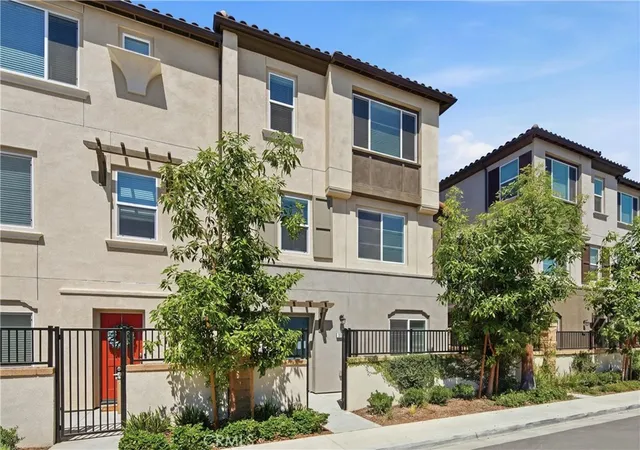 Photo 2 of Sale Pending at 9334 Via Azul, Pico Rivera, CA 90660 | MLS# IV26188544 | Listing updated on 2026-09-25