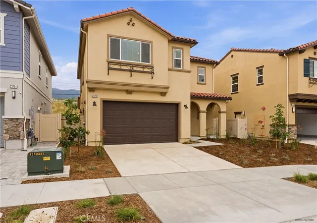 Photo 3 of Sale Pending at 23720 Wilcox Dr, Newhall, CA 91321 | MLS# IV26189057 | Listing updated on 2026-09-27