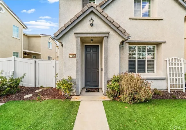 Photo 2 of Single family home for sale at 27657 Peppergrass Ct, Murrieta, CA 92562 | MLS# SW26186576 | Listing updated on 2026-09-14