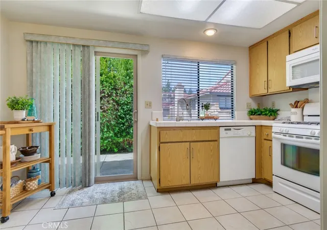 Photo 3 of Sale Pending at 9858 Madera Ct, Rancho Cucamonga, CA 91730 | MLS# IV26189108 | Listing updated on 2026-09-14