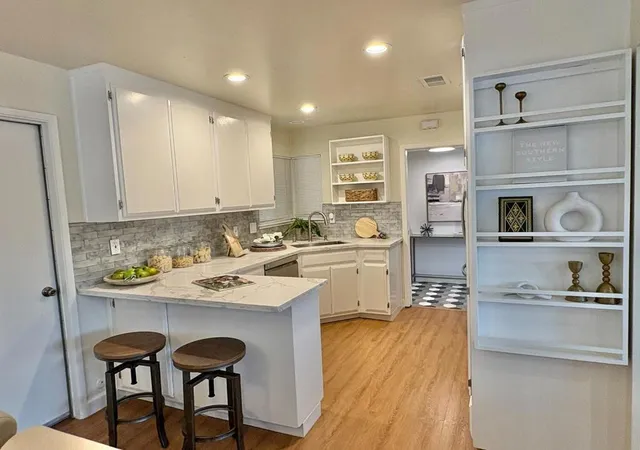 Photo 2 of Sale Pending at 2803 Ivywood Ct, San Jose, CA 95121 | MLS# ML82059413 | Listing updated on 2026-09-14
