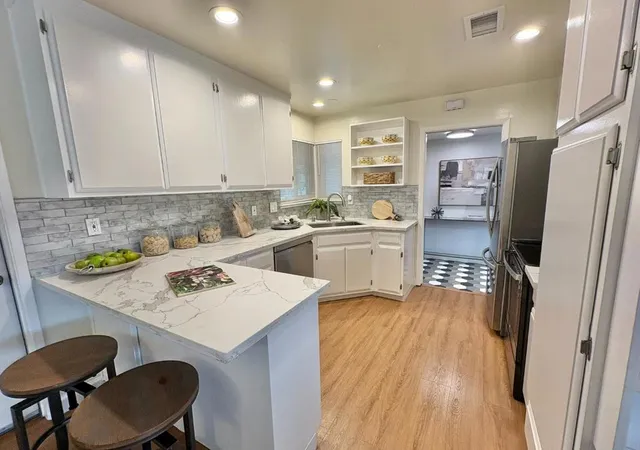 Photo 3 of Sale Pending at 2803 Ivywood Ct, San Jose, CA 95121 | MLS# ML82059413 | Listing updated on 2026-09-14