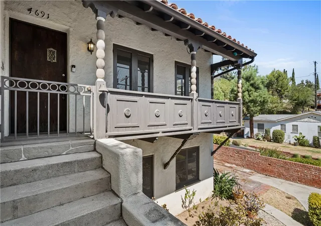 Photo 3 of Sale Pending at 4691 College View, Los Angeles, CA 90041 | MLS# GD26189196 | Listing updated on 2026-09-14