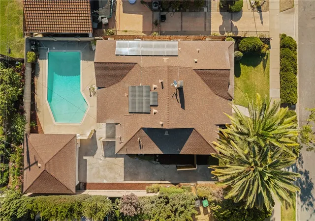 Photo 2 of Single family home for sale at 436 Hoover, Orange, CA 92867 | MLS# OC26189693 | Listing updated on 2026-09-15