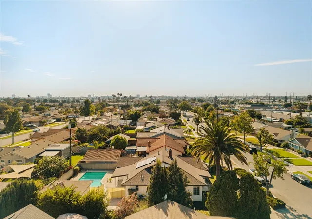 Photo 3 of Single family home for sale at 436 Hoover, Orange, CA 92867 | MLS# OC26189693 | Listing updated on 2026-09-15