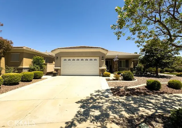 Photo 2 of Single family home for sale at 1696 Via Rojas, Hemet, CA 92545 | MLS# TR26189732 | Listing updated on 2026-09-14