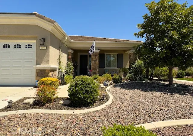 Photo 3 of Single family home for sale at 1696 Via Rojas, Hemet, CA 92545 | MLS# TR26189732 | Listing updated on 2026-09-14