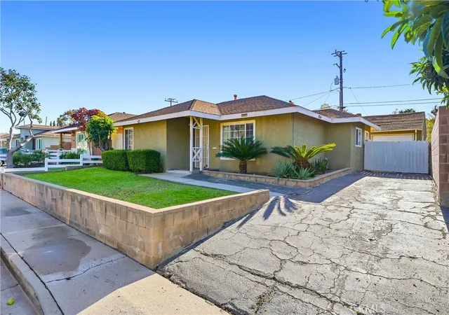 Photo 2 of Multi family home for sale at 2834 Pacific Coast Hwy, Torrance, CA 90505 | MLS# PV26188476 | Listing updated on 2026-09-26
