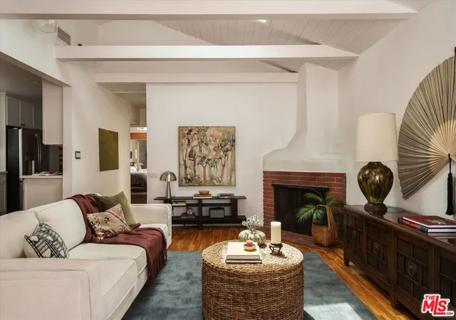 Photo 4 of Single family home for sale at 8460 Kirkwood Dr, Los Angeles, CA 90046 | MLS# 26914003 | Listing updated on 2026-09-15