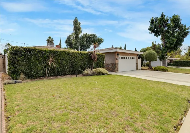 Photo 3 of Sale Pending at 16512 Tupper, North Hills, CA 91343 | MLS# SR26190021 | Listing updated on 2026-09-14