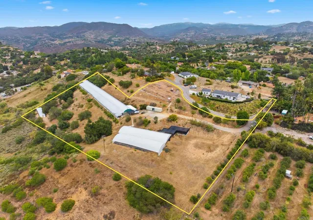 Photo 1 of Sale Pending at 803 803 Quail Hill Rd, Fallbrook, CA 92028 | MLS# NDP2608173 | Listing updated on 2026-09-14