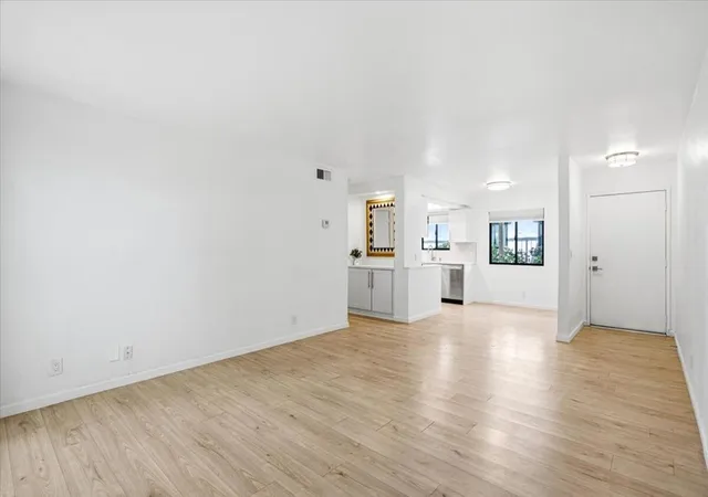 Photo 2 of Condo for sale at 1050 E Ramon Rd #20, Palm Springs, CA 92264 | MLS# 219152009PS | Listing updated on 2026-09-14