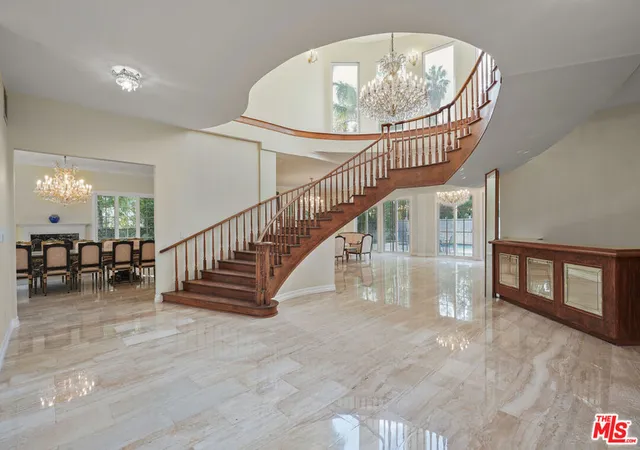 Photo 2 of Mansion for sale at 5545 Aura Ave, Tarzana, CA 91356 | MLS# 26899505 | Listing updated on 2026-09-15