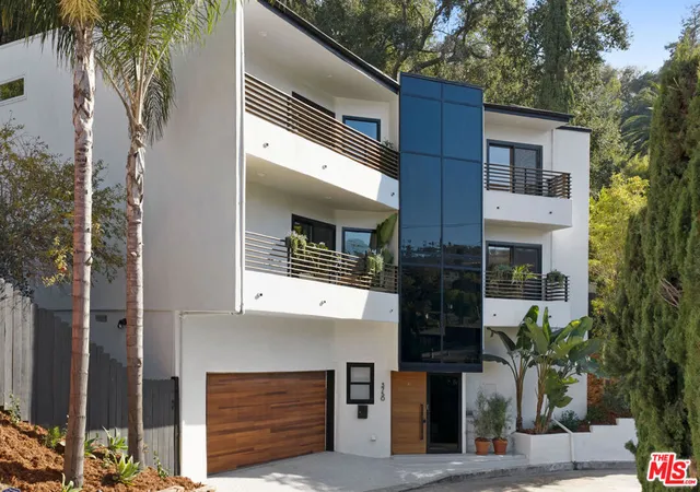 Photo 2 of Single family home for sale at 3750 Arbolada Rd, Los Angeles, CA 90027 | MLS# 26877607 | Listing updated on 2026-09-15