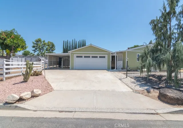 Photo 2 of Sale Pending at 34608 The Farm Rd, Wildomar, CA 92595 | MLS# SW26190040 | Listing updated on 2026-10-02