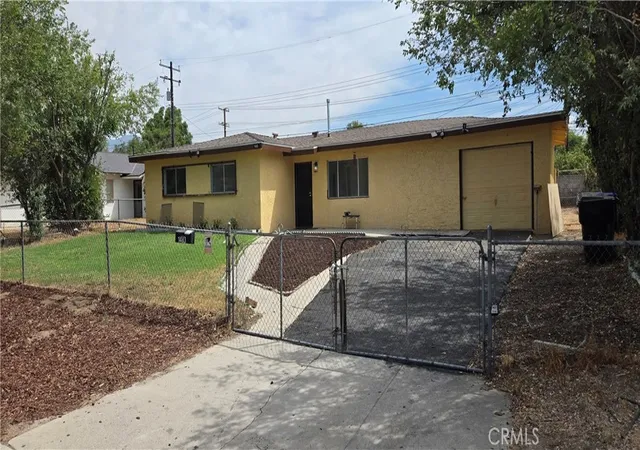 Photo 3 of Single family home for sale at 1483 Arizona, San Bernardino, CA 92411 | MLS# IV26190663 | Listing updated on 2026-09-14
