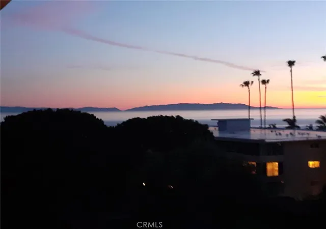Photo 4 of Condo for sale at 32709 Seagate #H, Rancho Palos Verdes, CA 90275 | MLS# SB26096948 | Listing updated on 2026-10-04