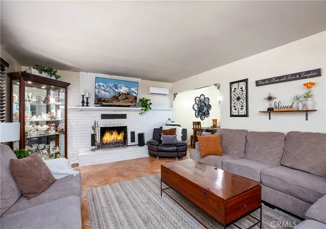 Photo 4 of Single family home for sale at 2618 E Ave Q4, Palmdale, CA 93550 | MLS# TR26184811 | Listing updated on 2026-09-15