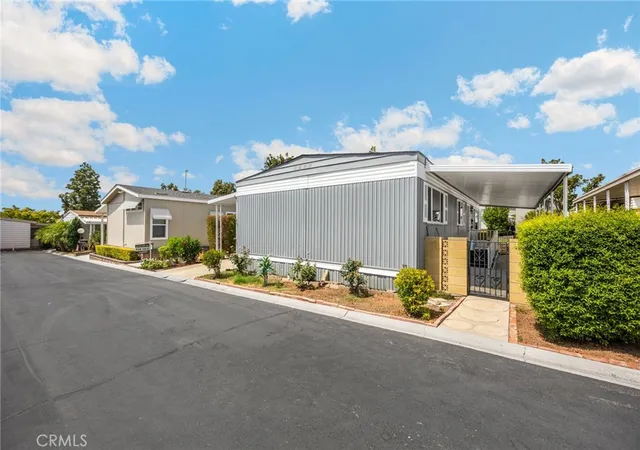 Photo 23 of Manufactured home for sale at 16943 S Lake Forest #95, Yorba Linda, CA 92886 | MLS# PW26190368 | Listing updated on 2026-10-02