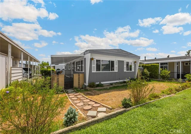 Photo 2 of Manufactured home for sale at 16943 S Lake Forest #95, Yorba Linda, CA 92886 | MLS# PW26190368 | Listing updated on 2026-09-14