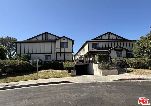 Photo 3 of Single family home for sale at 19620 Wyandotte St #2, Reseda, CA 91335 | MLS# 26916927 | Listing updated on 2026-09-14