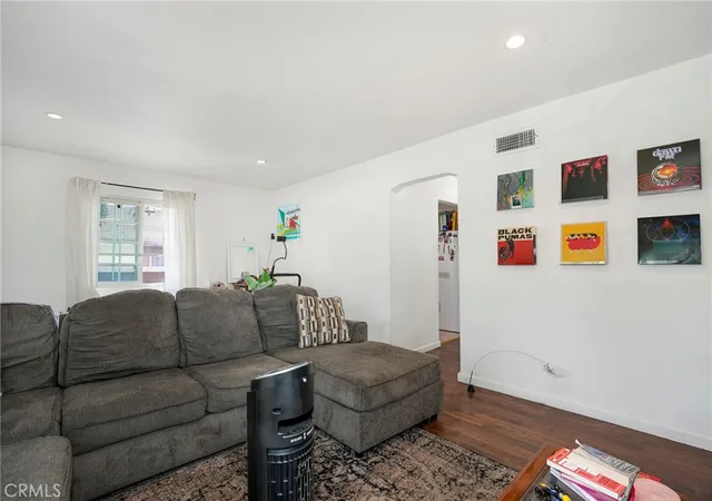 Photo 4 of Single family home for sale at 1218 W D St, Wilmington, CA 90744 | MLS# SB26189039 | Listing updated on 2026-09-14