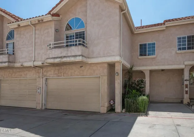 Photo 2 of Townhouse for sale at 14035 Astoria St #125, Sylmar, CA 91342 | MLS# V1-38496 | Listing updated on 2026-09-14