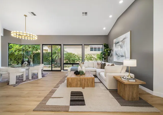 Photo 3 of Single family home for sale at 75063 Spyglass Dr, Indian Wells, CA 92210 | MLS# 219152094DA | Listing updated on 2026-09-19