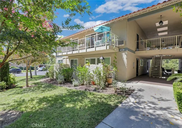 Photo 2 of Condo for sale at 892 Ronda Sevilla #Q, Laguna Woods, CA 92637 | MLS# SR26191487 | Listing updated on 2026-09-14
