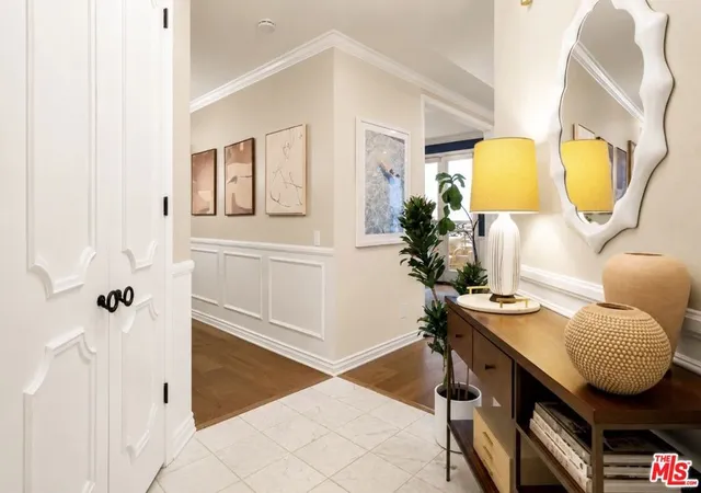 Photo 3 of Condo for sale at 1370 Kelton Ave #106, Los Angeles, CA 90024 | MLS# 26874557 | Listing updated on 2026-09-15
