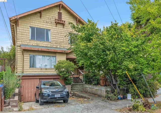 Photo 2 of Multi family home for sale at 6502 Dana St, Oakland, CA 94609 | MLS# 41146826 | Listing updated on 2026-09-15