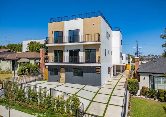 Multi family home for sale at 1330 S Longwood Ave, Los Angeles, CA 90019 | MLS# BB26190537