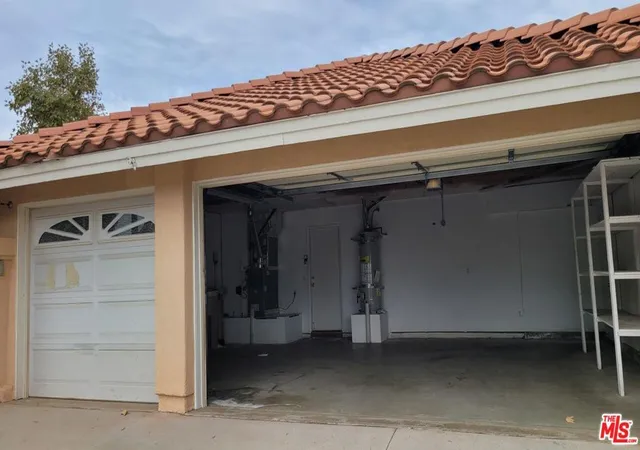 Single family home for sale at 40001 Palmetto Dr, Palmdale, CA 93551 | MLS# 26934221 | Listing updated on 2026-09-21