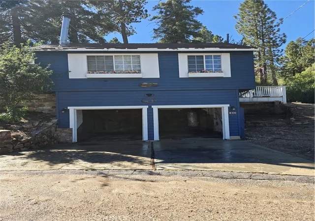 Photo 2 of Single family home for sale at 800 Cameron Dr, Big Bear Lake, CA 92315 | MLS# OC26191372 | Listing updated on 2026-09-14