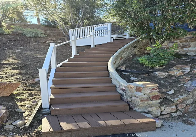 Photo 4 of House for sale at 800 Cameron Dr, Big Bear Lake, CA 92315 | MLS# OC26191372 | Listing updated on 2026-09-14