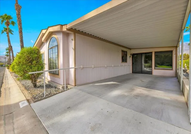 Photo 4 of Manufactured home for sale at 114 Mount Ararat Dr, Cathedral City, CA 92234 | MLS# 219152130DA | Listing updated on 2026-09-14