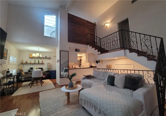 Listing Photo 4 - Condo for sale in building located at 10365 Almayo Ave, Los Angeles, CA 90064 - Unit #6